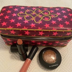 MAC cosmetic kit